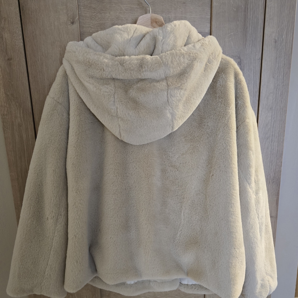 Zara Black Teddy Jacket - Picture 4 of 4